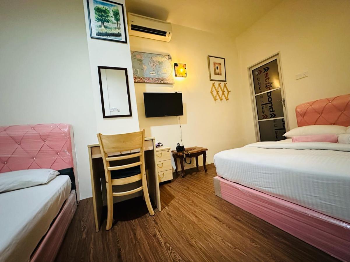 The Explorers Guesthouse And Hostel Kuala Lumpur Kültér fotó