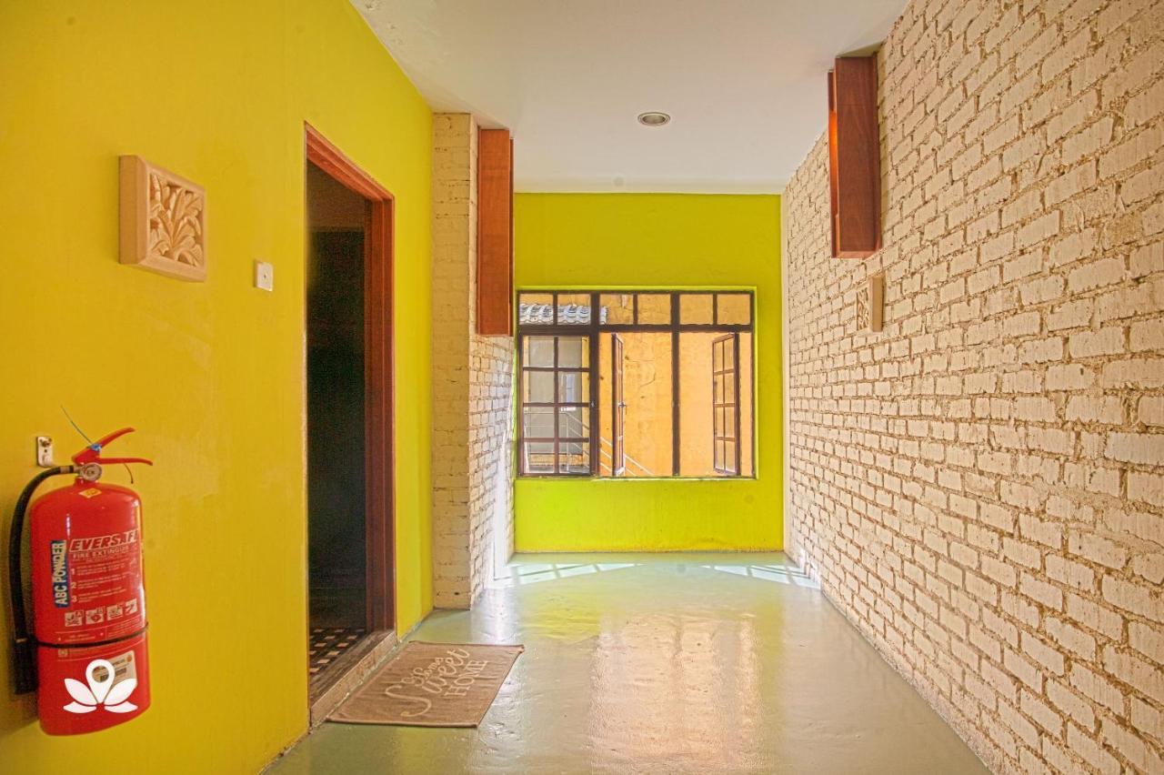 The Explorers Guesthouse And Hostel Kuala Lumpur Kültér fotó